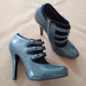 Jessica Simpson ankle booties